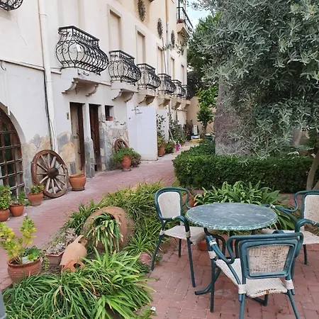 Deluxe Double En Royal Penthouse 6 Beds Apart Otel *
