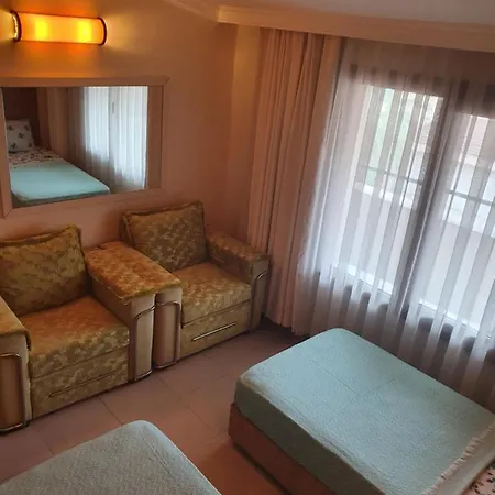 Lägenhetshotell Deluxe Double En Royal Penthouse 6 Beds Kusadası