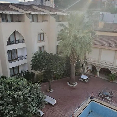 Deluxe Double En Royal Penthouse 6 Beds Kusadası